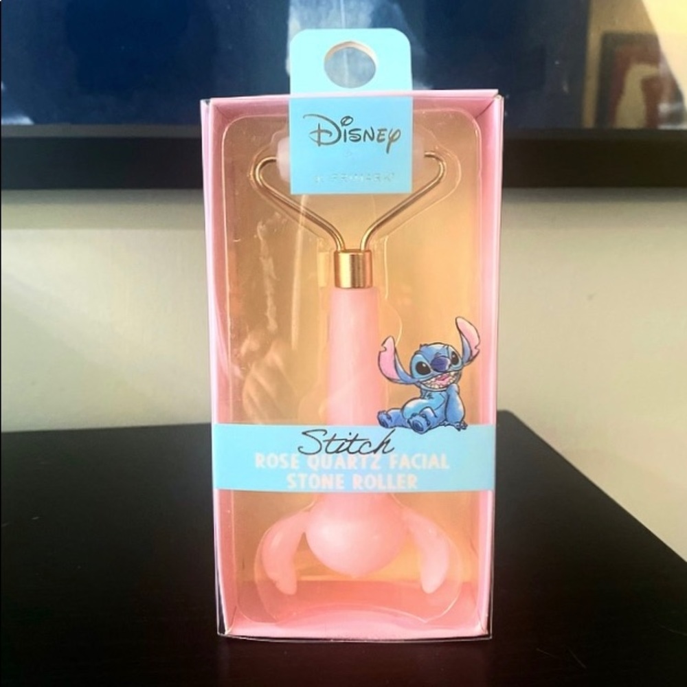Stitch Rose Quartz Facial Roller